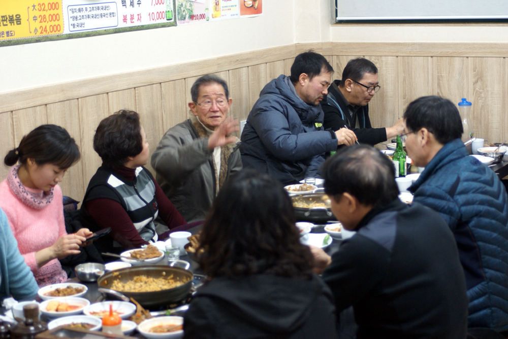 DSC08947-3.jpg